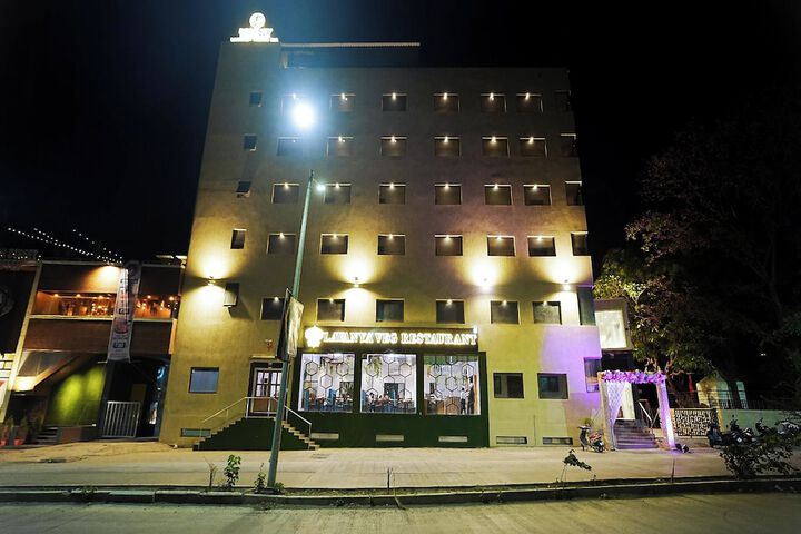 Hotel 43 of 43