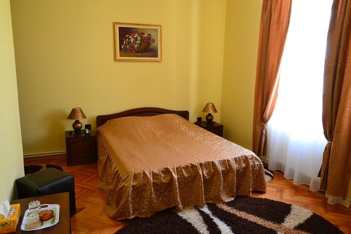 Room 6 of 59