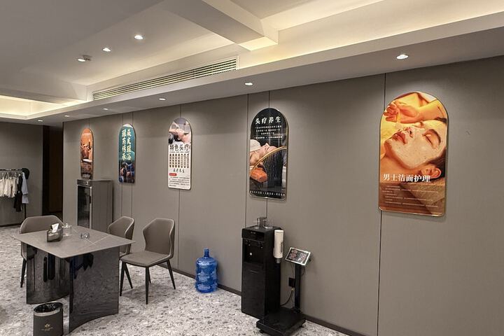 Hotel Interior 78 of 96