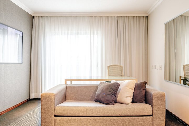 Room 108 of 240