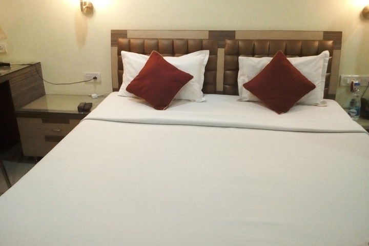 Room 29 of 70