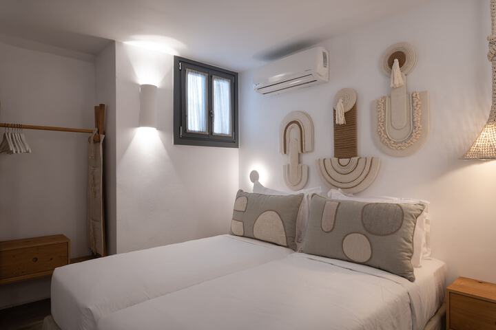 Room 41 of 157