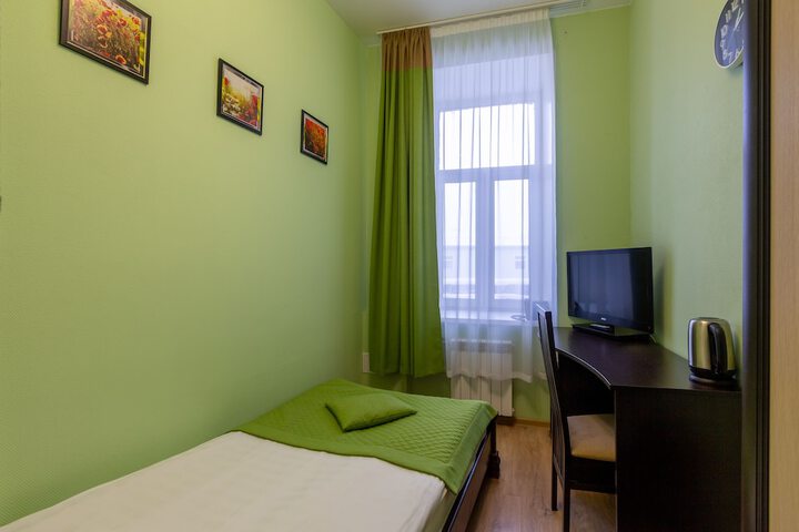 Room 17 of 127