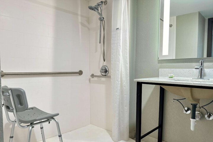 1 King Bed Mobility Accessible Roll in Shower (9 of 18)