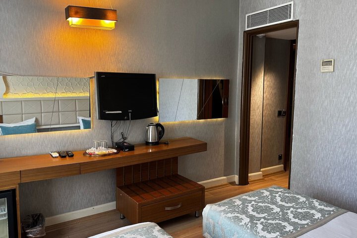 Room 19 of 46