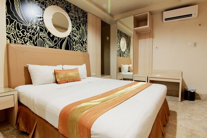 Room 28 of 89