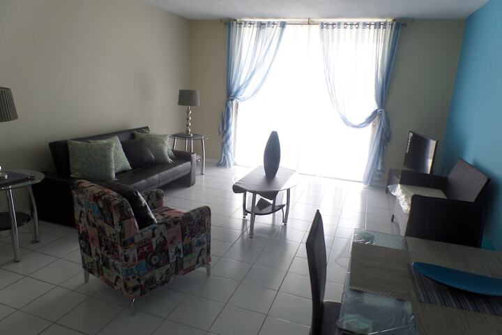 Room 7 of 28
