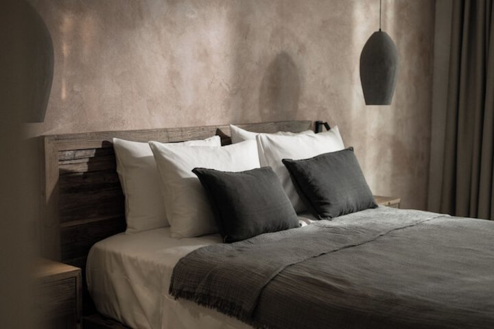 Room 28 of 84