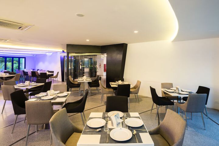 Dining 81 of 121