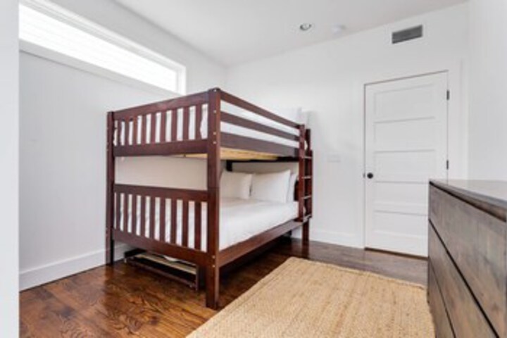 Room 48 of 54