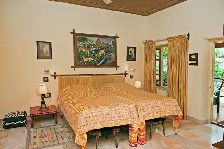 Room 6 of 28