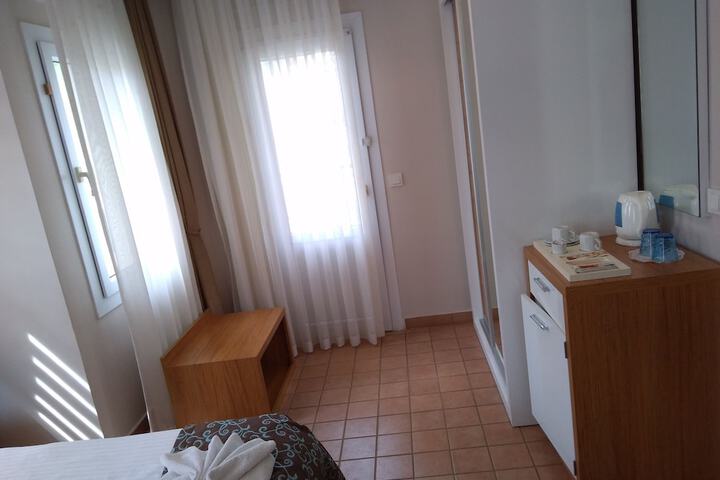 Room 74 of 123