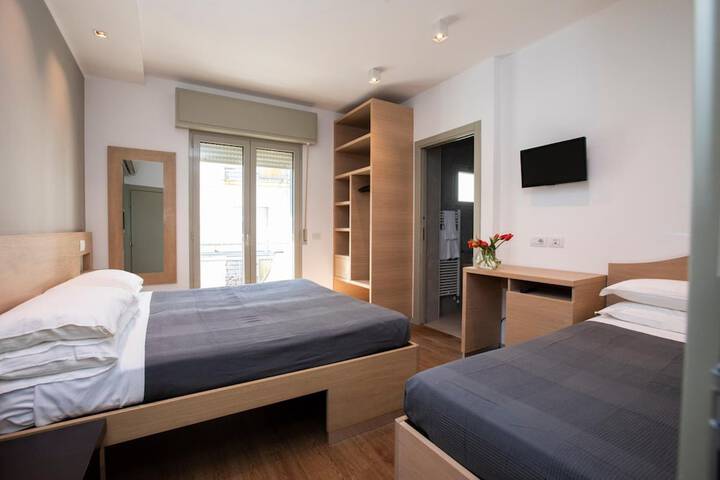 Room 14 of 39