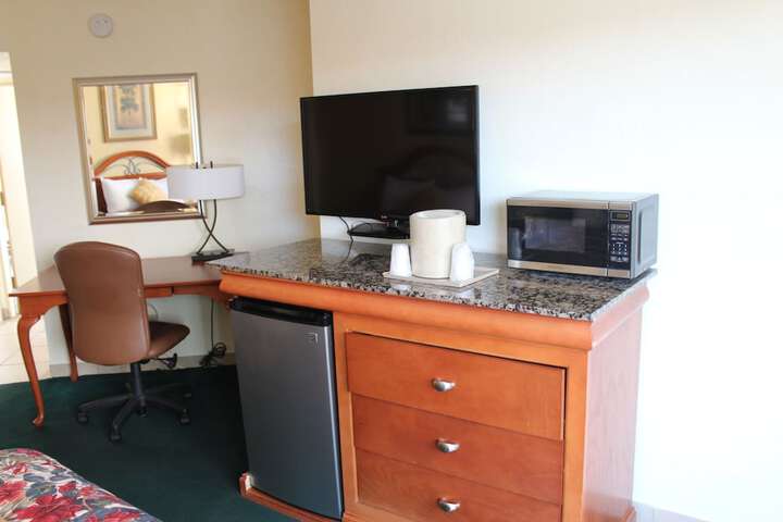 Studio with 2 Double Beds (10 of 15)