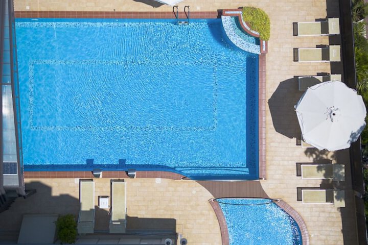 Pool 38 of 82