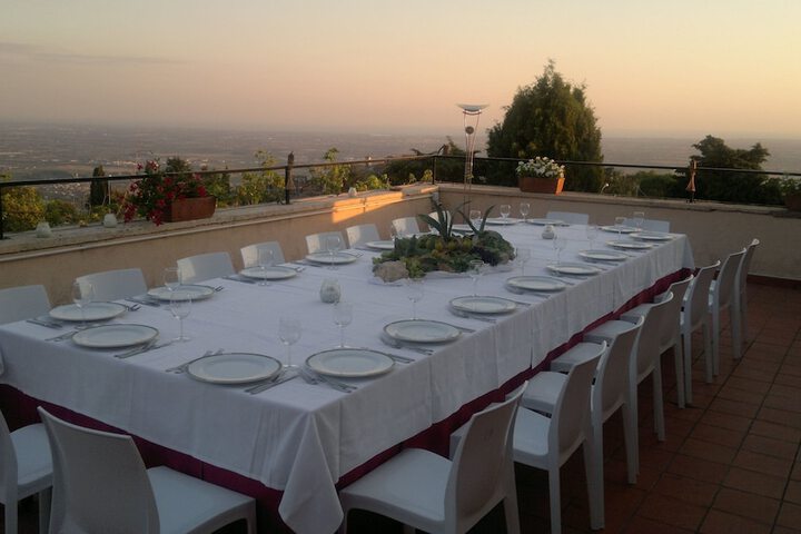 Dining 54 of 55