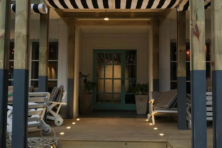 Hotel 27 of 27