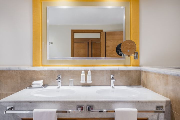 Bathroom Interior Photo