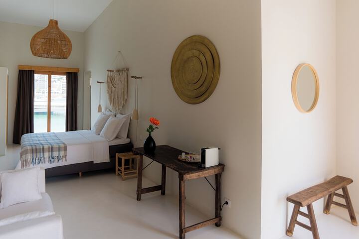 Room 10 of 64