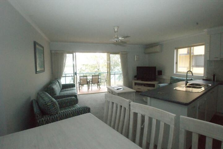Room 8 of 41
