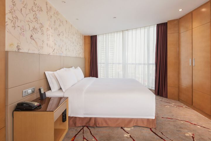 Room 14 of 49