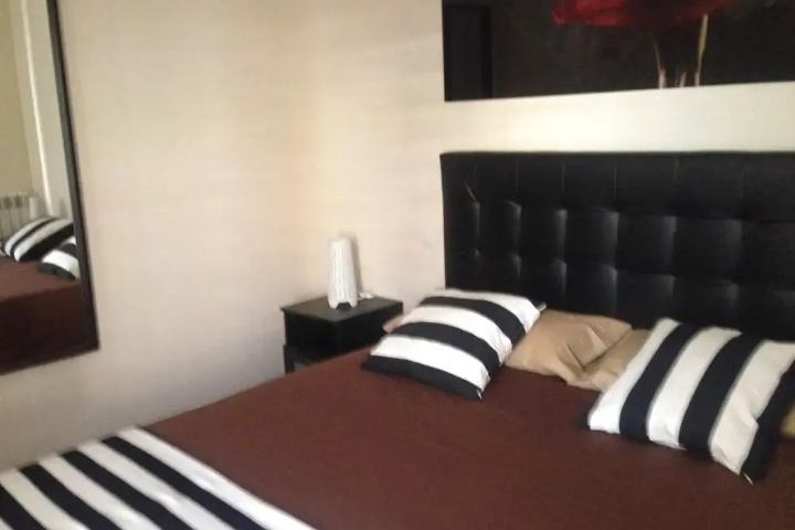 Room 3 of 10