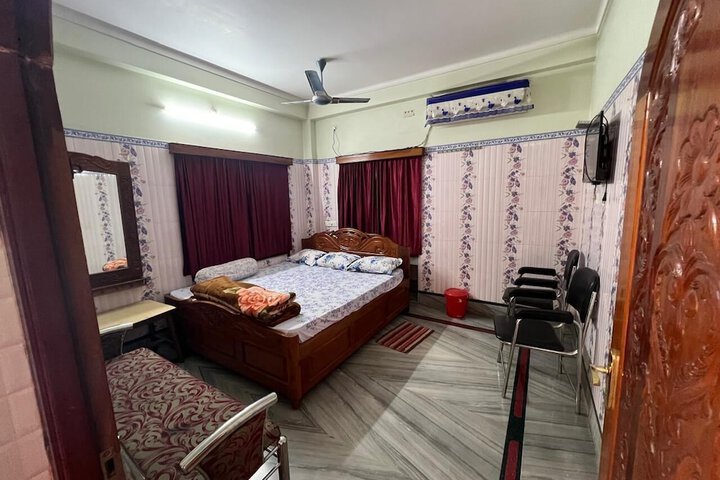 Room 3 of 19