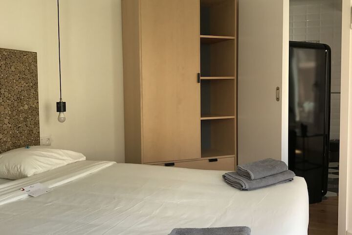 Room 10 of 53