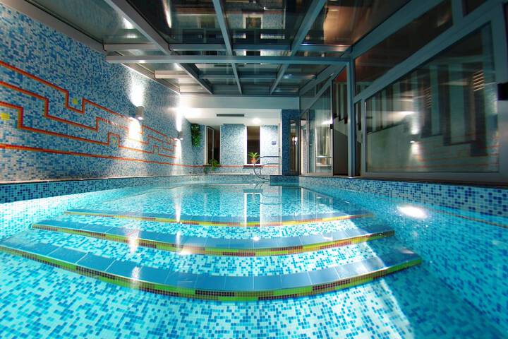 Pool 52 of 72