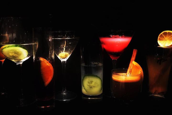 Lounge 32 of 40