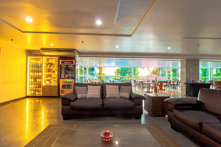 Guest Lobby