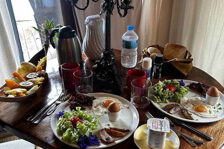 Breakfast/Coffee Service 311 of 404