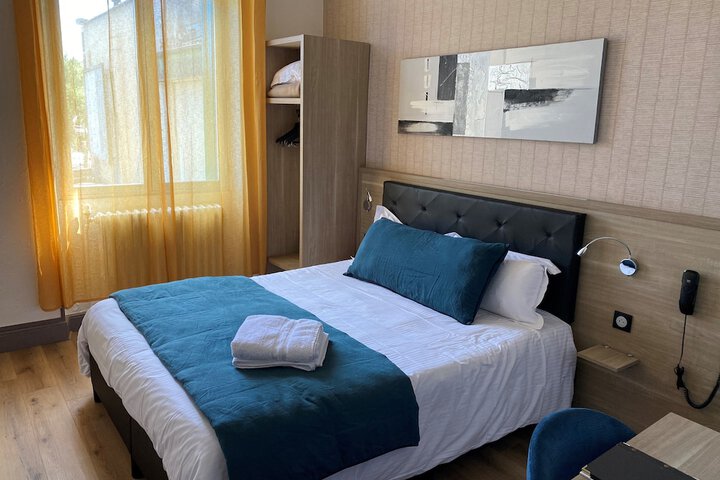 Room 30 of 53