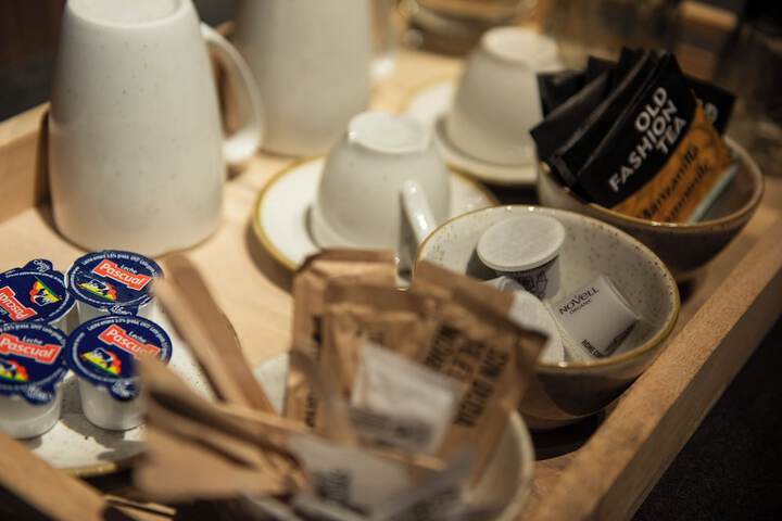 Breakfast/Coffee Service 36 of 60