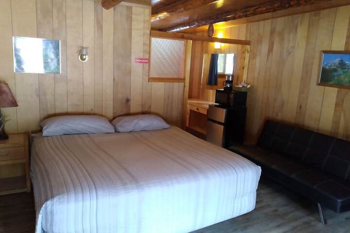 Room 7 of 53
