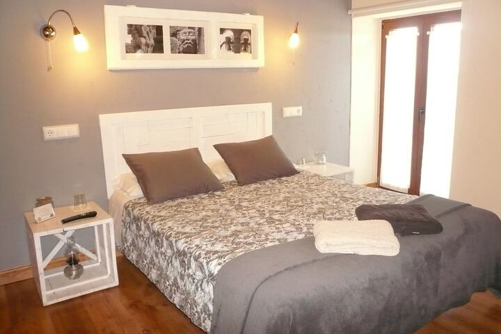 Room 4 of 20