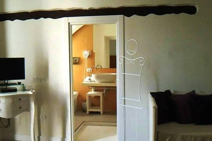 Room 34 of 54