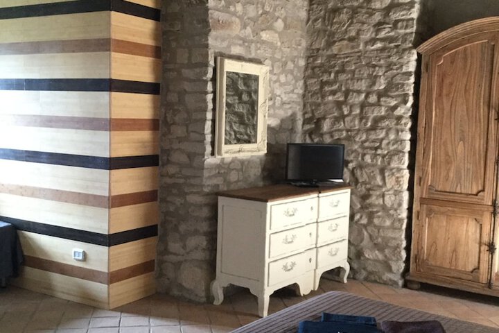 Room 93 of 155