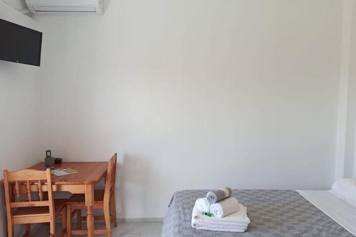 Room 16 of 81