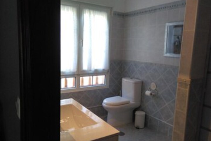 Room 8 of 42