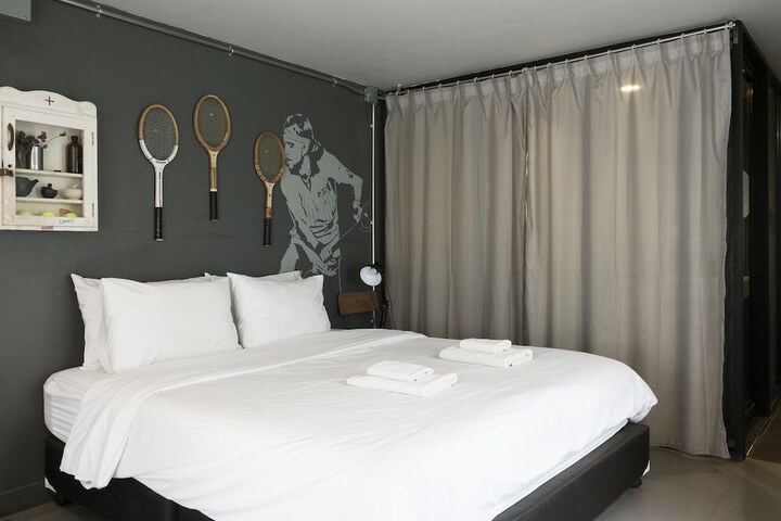 Room 78 of 100