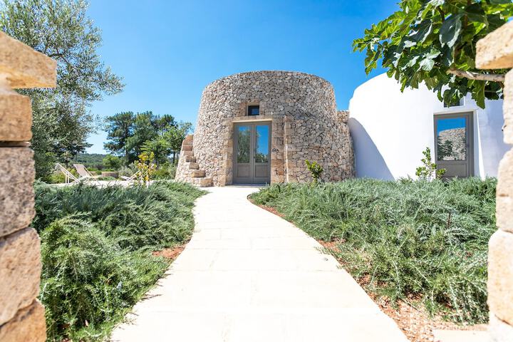 Hotel 30 of 44