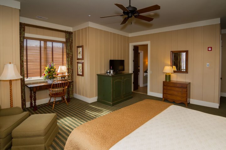 Room 10 of 86
