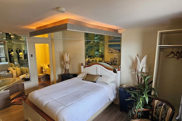 Room 7 of 53