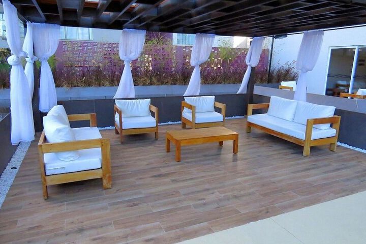 Terrace/Patio 143 of 146