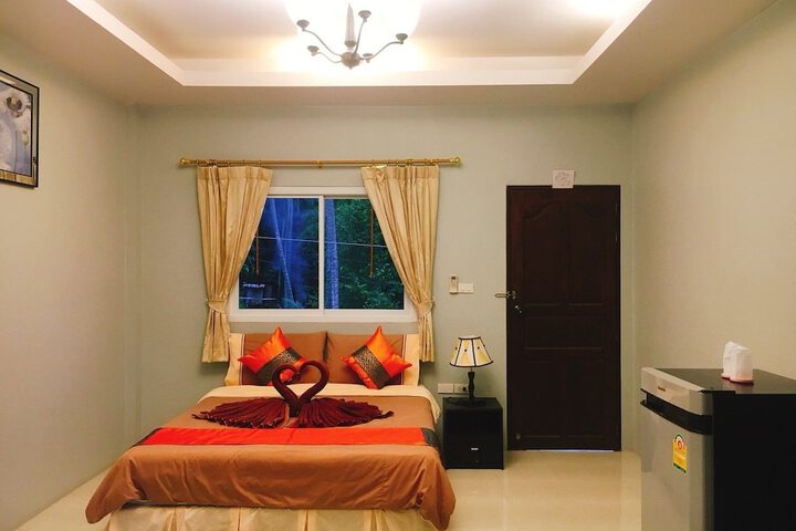 Room 4 of 23