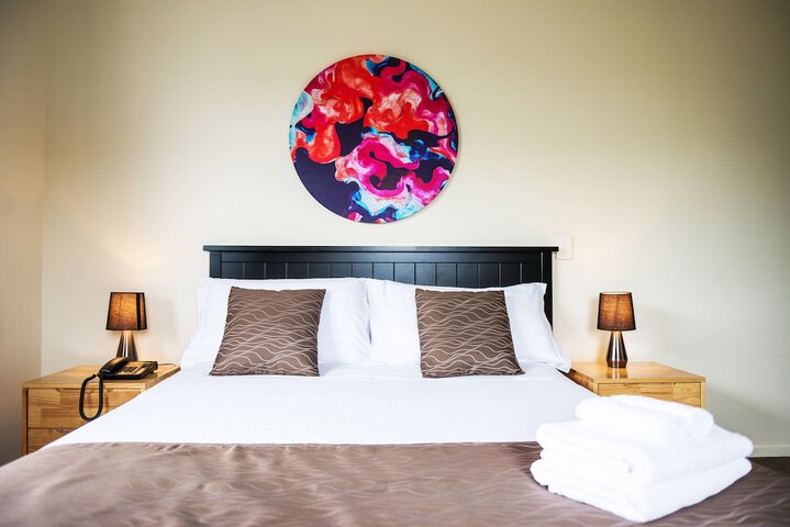 Room 10 of 30