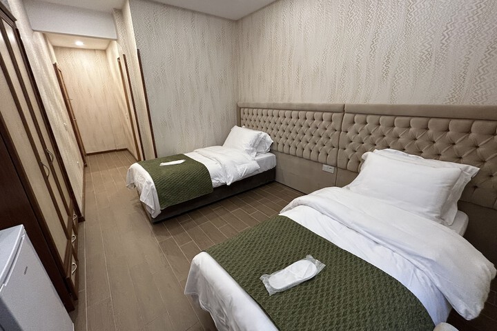 Room 44 of 95