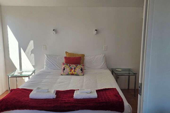 Room 3 of 56