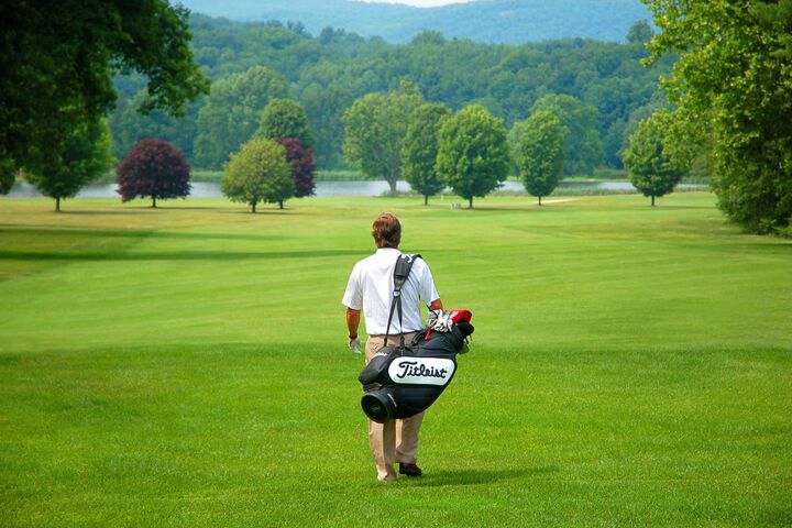 Golf 25 of 77